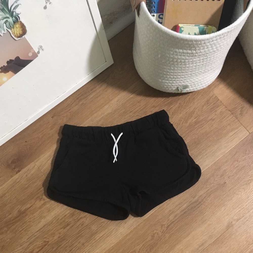 BLACK OLD NAVY SHORTS